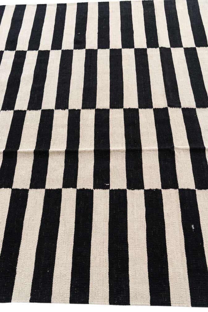 5' 8 x 7' 10 Hand Woven Kilim Modern Wool Rug