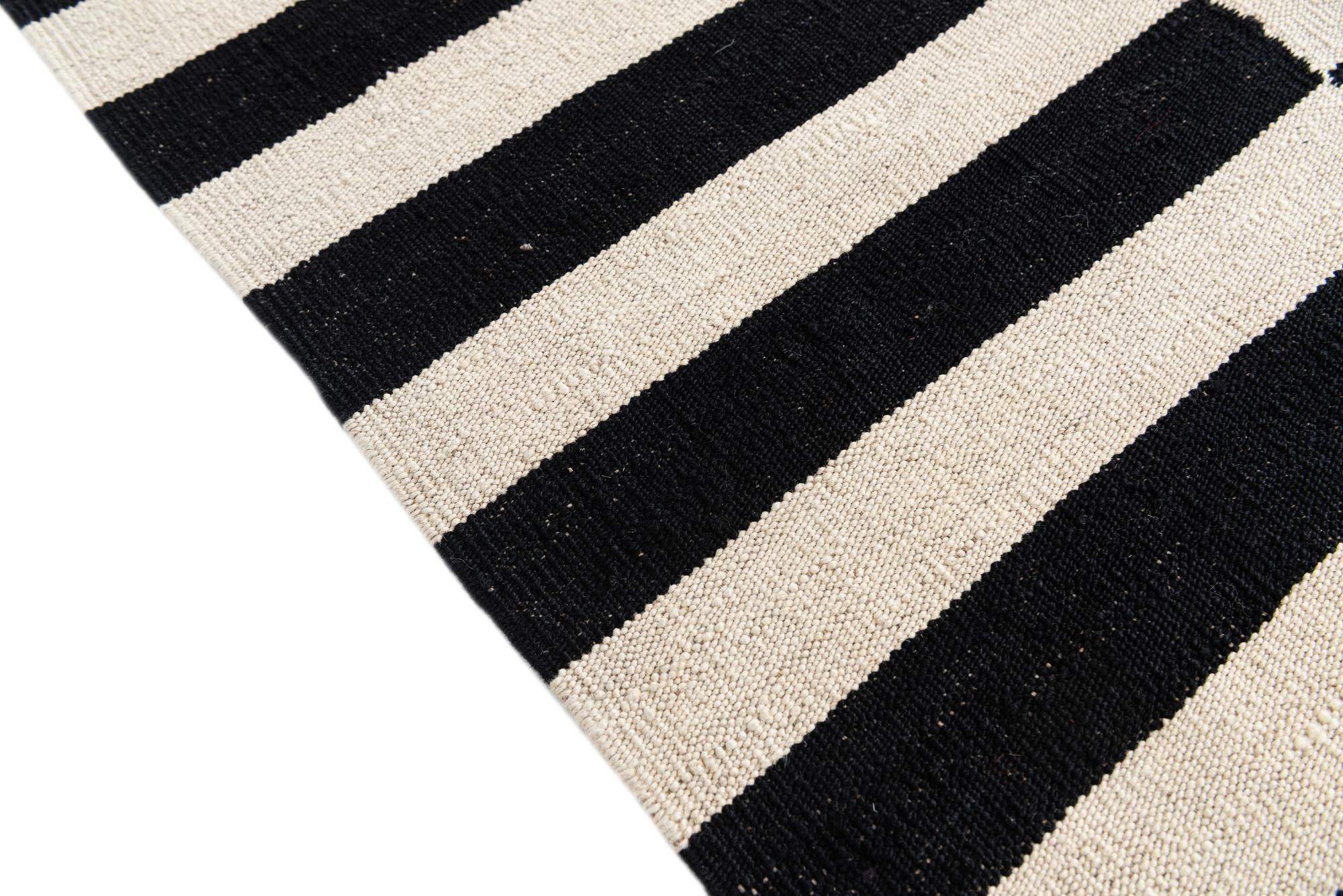 5' 8 x 7' 10 Hand Woven Kilim Modern Wool Rug