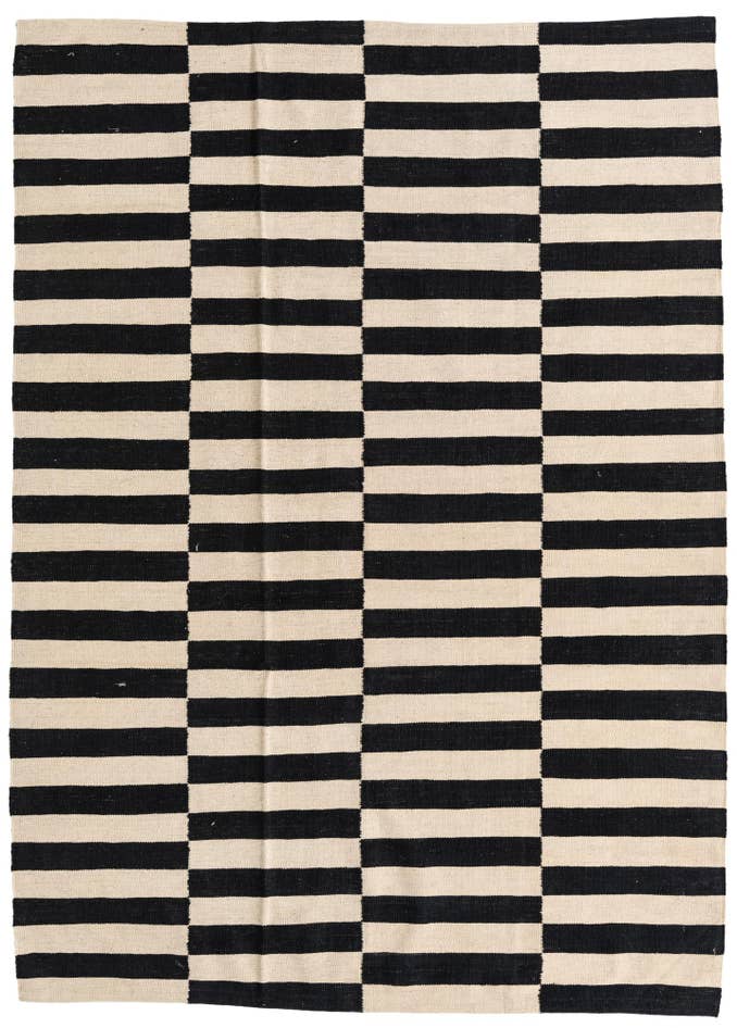 Detail image of 5' 8 x 7' 10 Hand Woven Kilim Modern Wool Rug