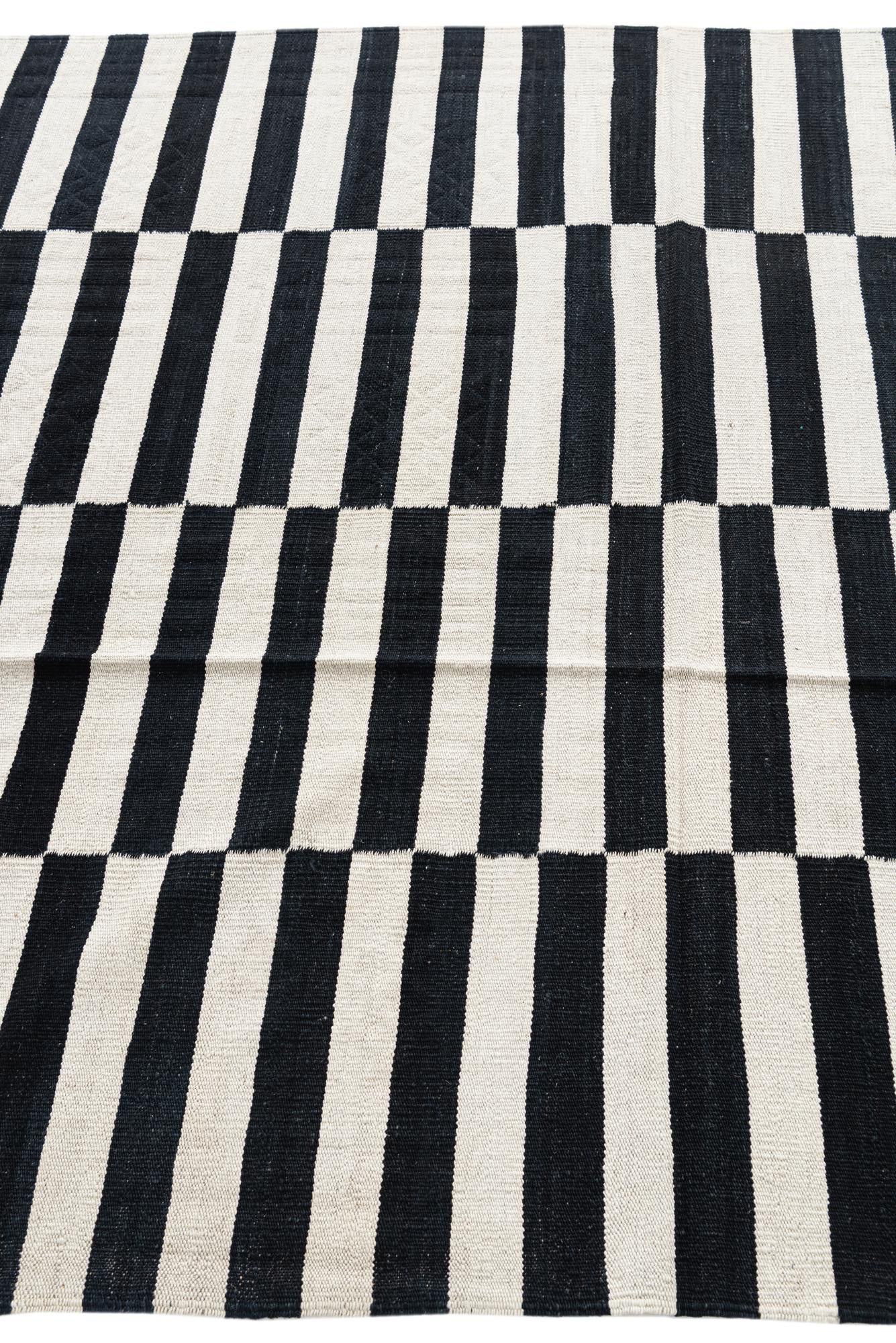 5' 7 x 8' 10 Hand Woven Kilim Modern Wool Rug