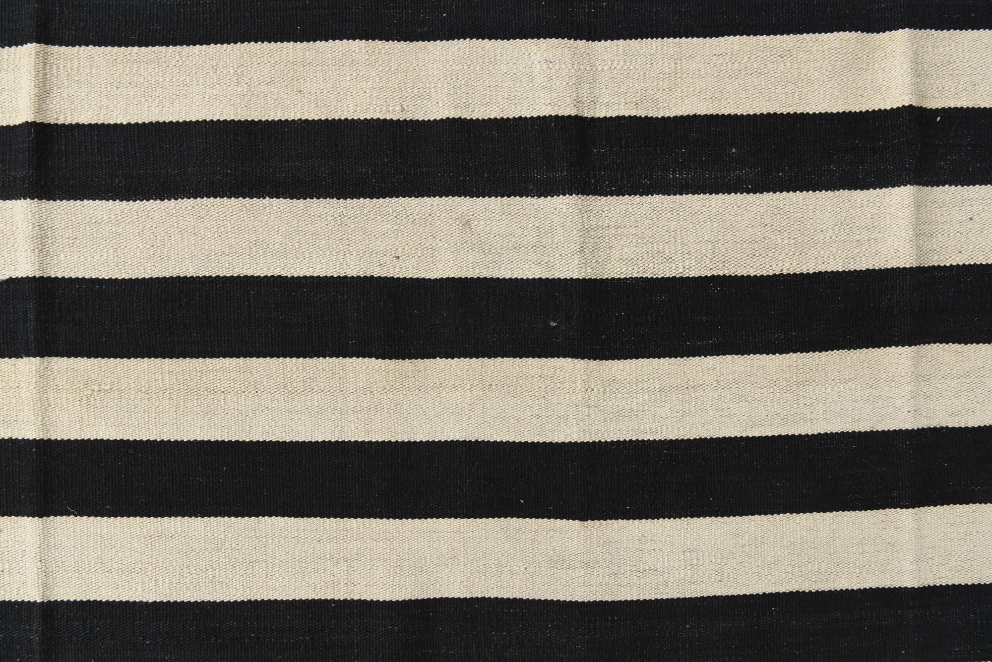 6' 6 x 9' 8 Hand Woven Kilim Modern Wool Rug