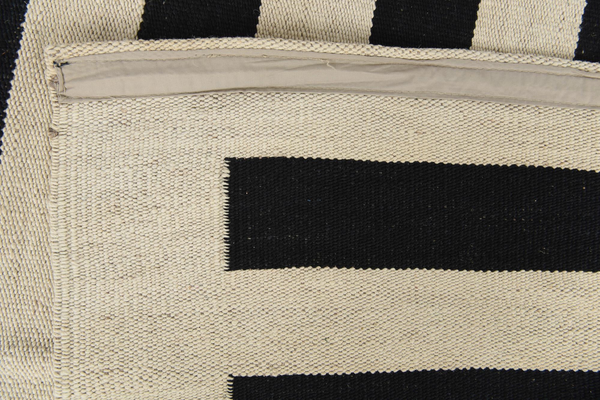 6' 6 x 9' 8 Hand Woven Kilim Modern Wool Rug