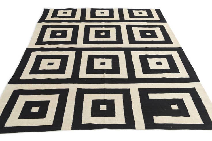 Detail image of 8' x 10' Hand Woven Kilim Modern Wool Rug