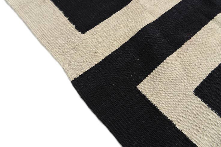 Detail image of 8' x 10' Hand Woven Kilim Modern Wool Rug