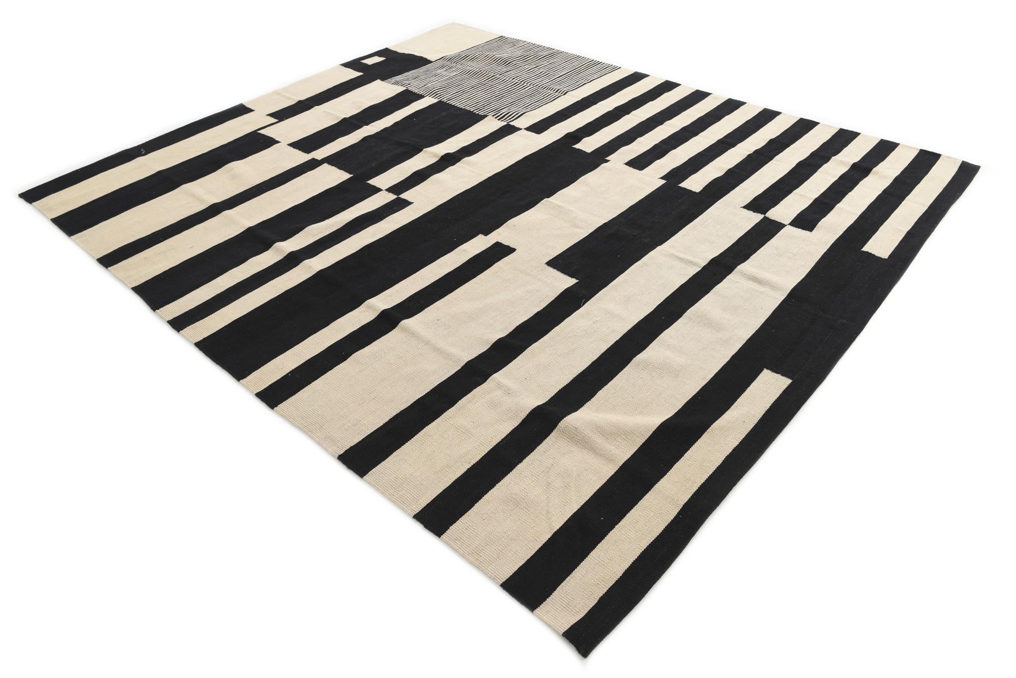 8' 5 x 9' 10 Hand Woven Kilim Modern Wool Rug