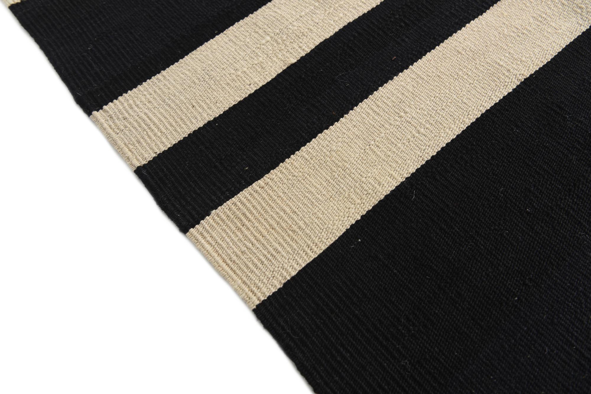 8' 5 x 9' 10 Hand Woven Kilim Modern Wool Rug