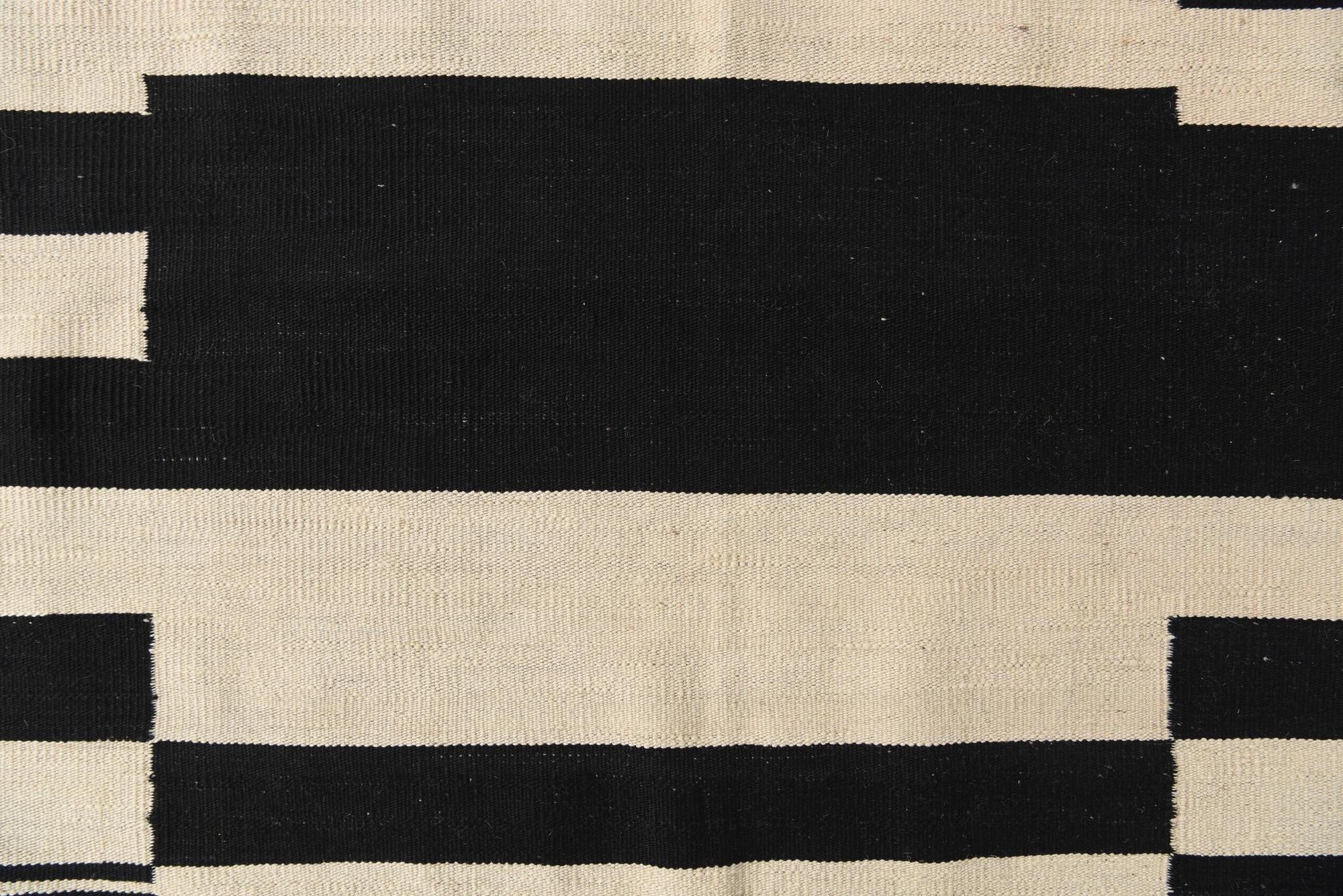 8' 5 x 9' 10 Hand Woven Kilim Modern Wool Rug