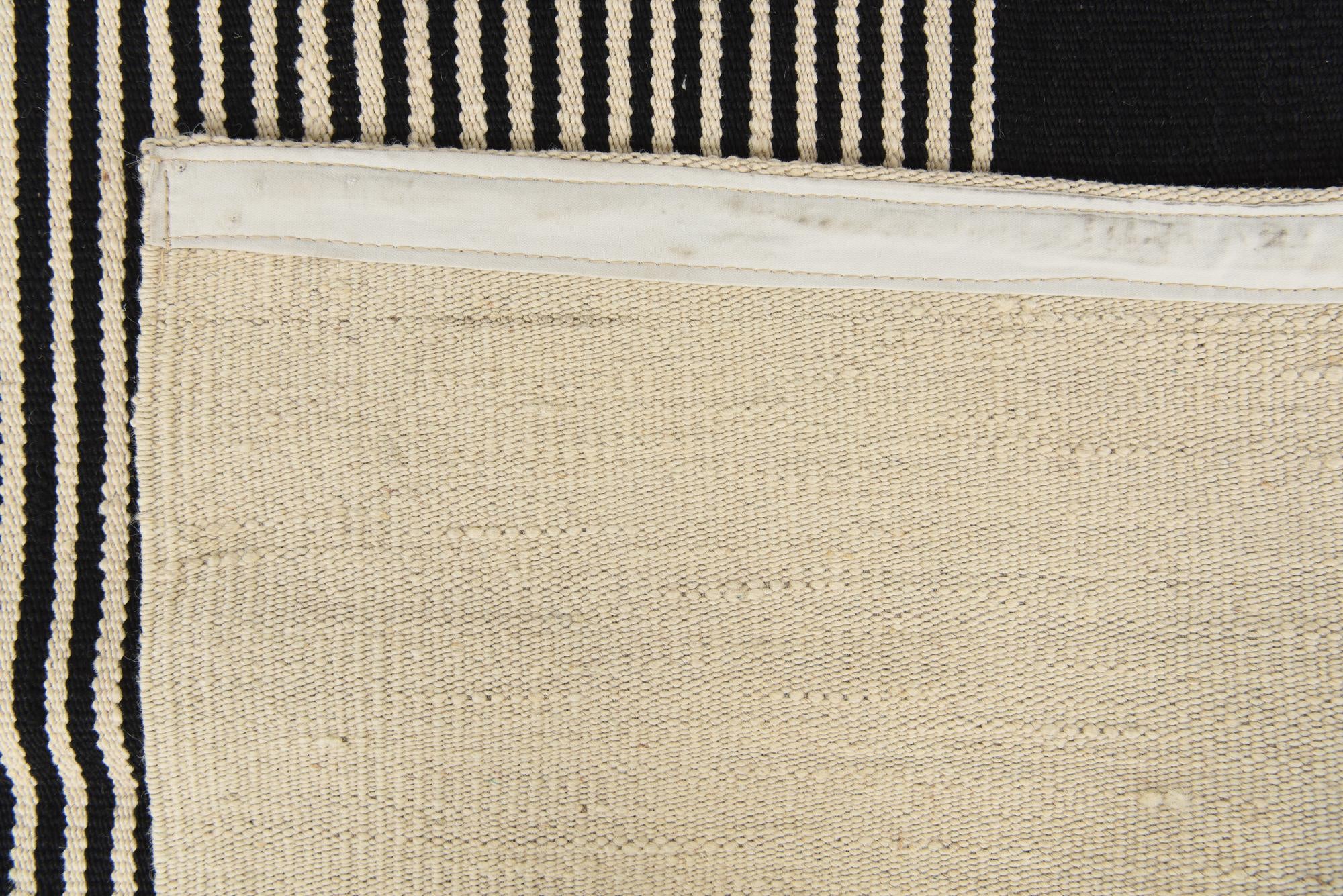 8' 5 x 9' 10 Hand Woven Kilim Modern Wool Rug