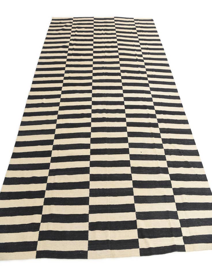 Detail image of 10' 6 x 12' 10  Hand Woven Kilim Modern Wool Rug