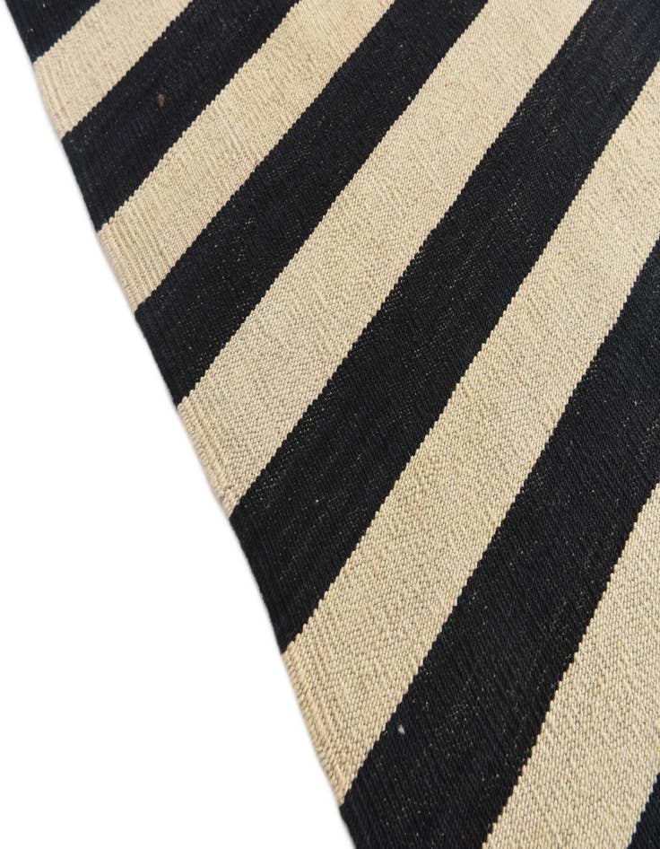 Detail image of 10' 6 x 12' 10  Hand Woven Kilim Modern Wool Rug