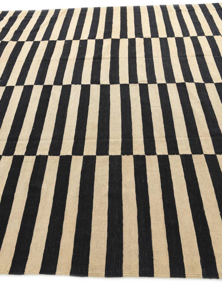 Detail image of 8' 4 x 11' 2  Hand Woven Kilim Modern Wool Rug