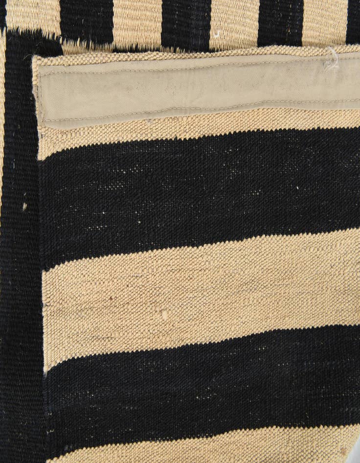 Detail image of 8' 4 x 11' 2  Hand Woven Kilim Modern Wool Rug