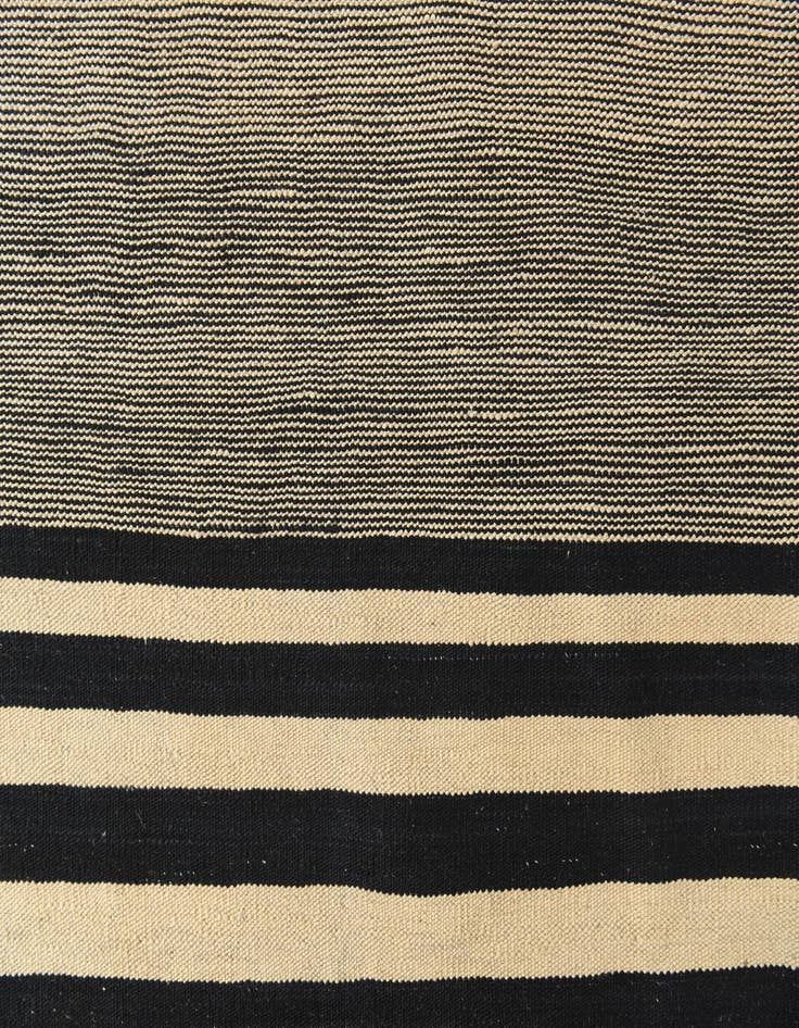 Detail image of 6' 7 x 9' 8  Hand Woven Kilim Modern Wool Rug