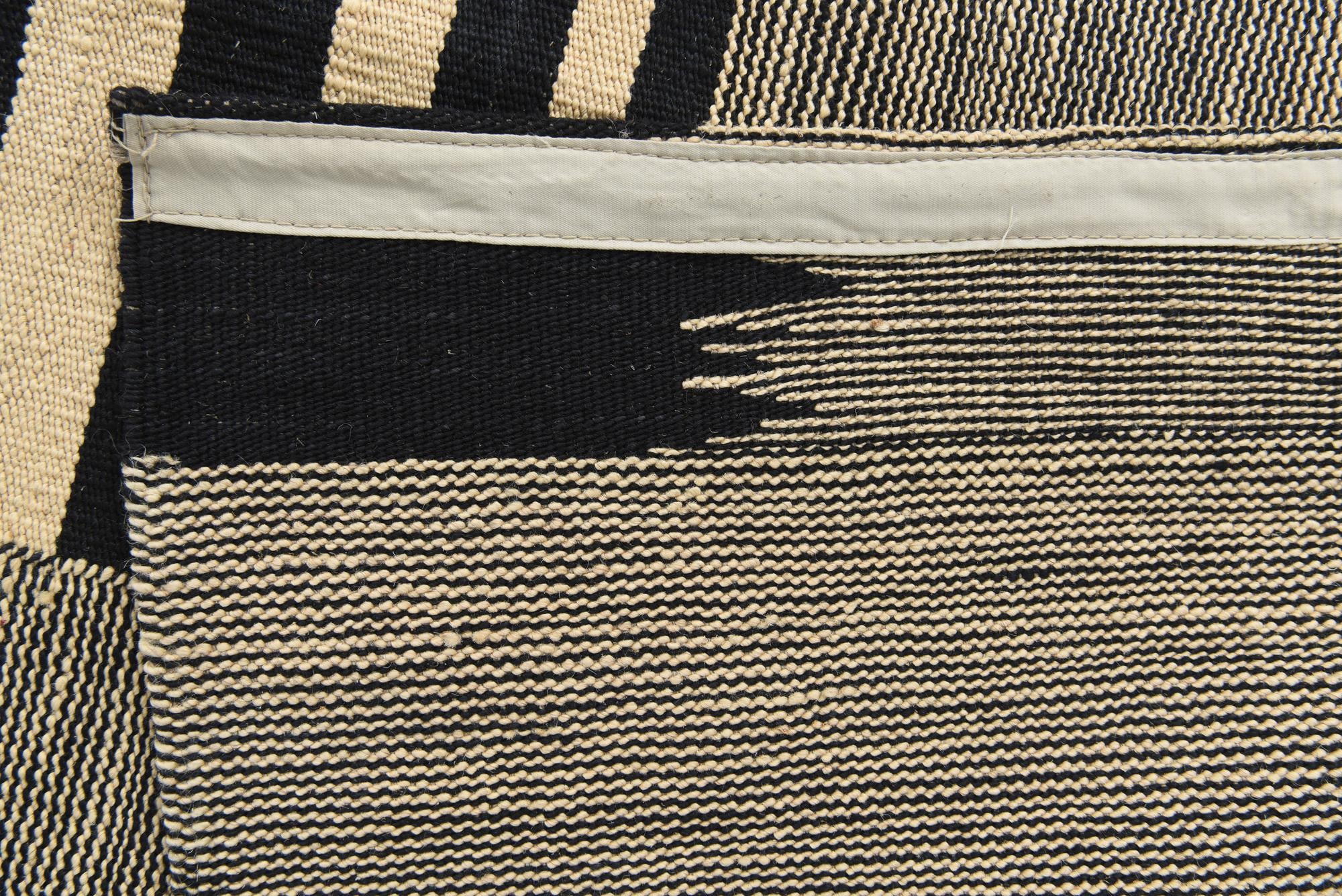 6' 7 x 9' 8 Hand Woven Kilim Modern Wool Rug