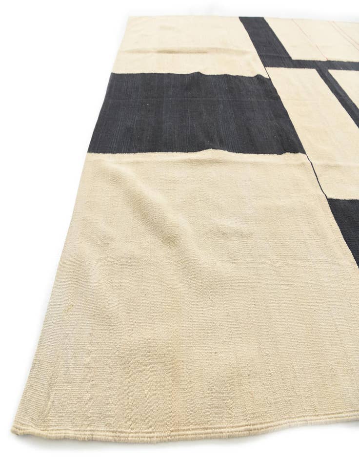 Detail image of 7' x 9' 7  Hand Woven Kilim Modern Wool Rug