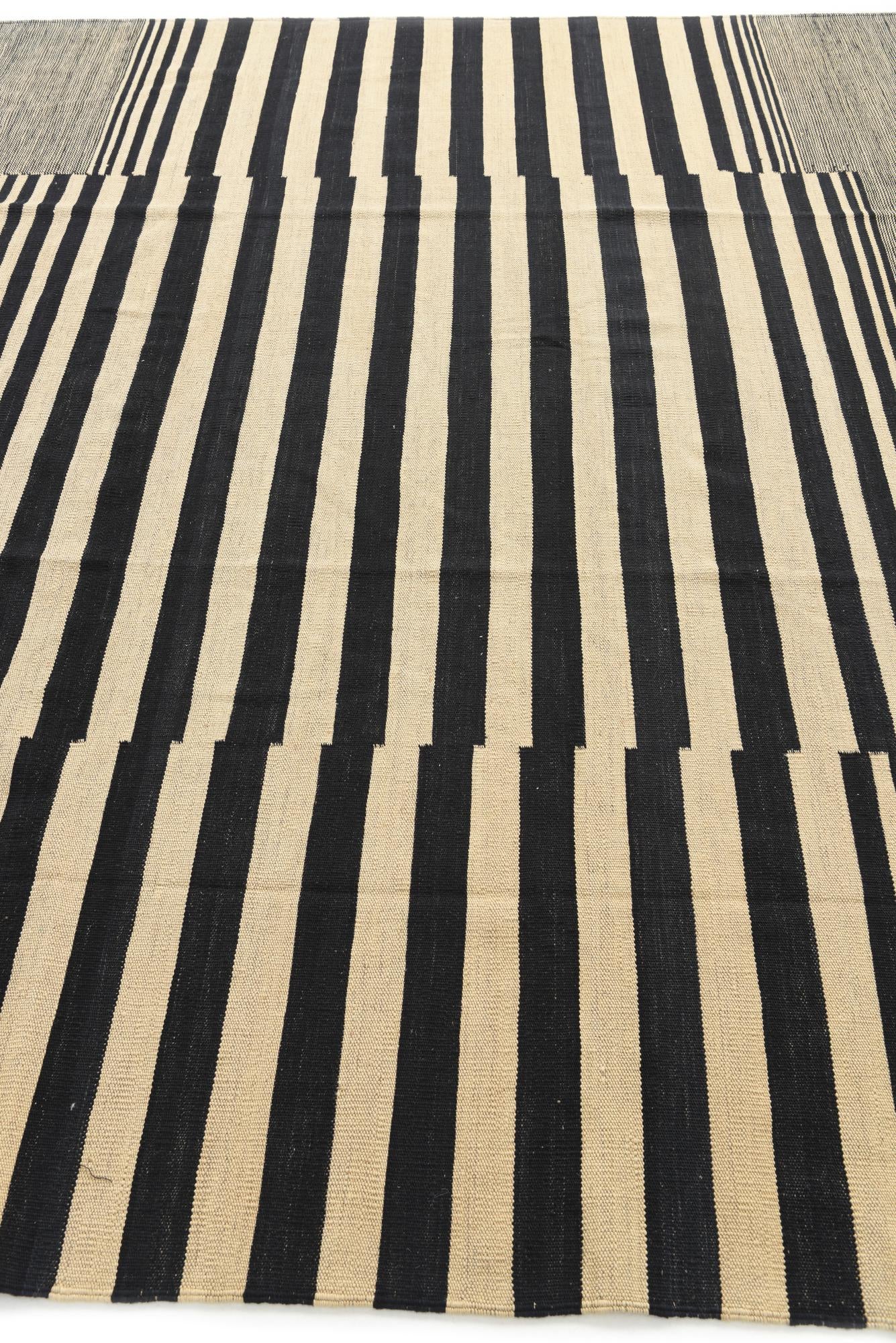 8' 2 x 9' 9 Hand Woven Kilim Modern Wool Rug