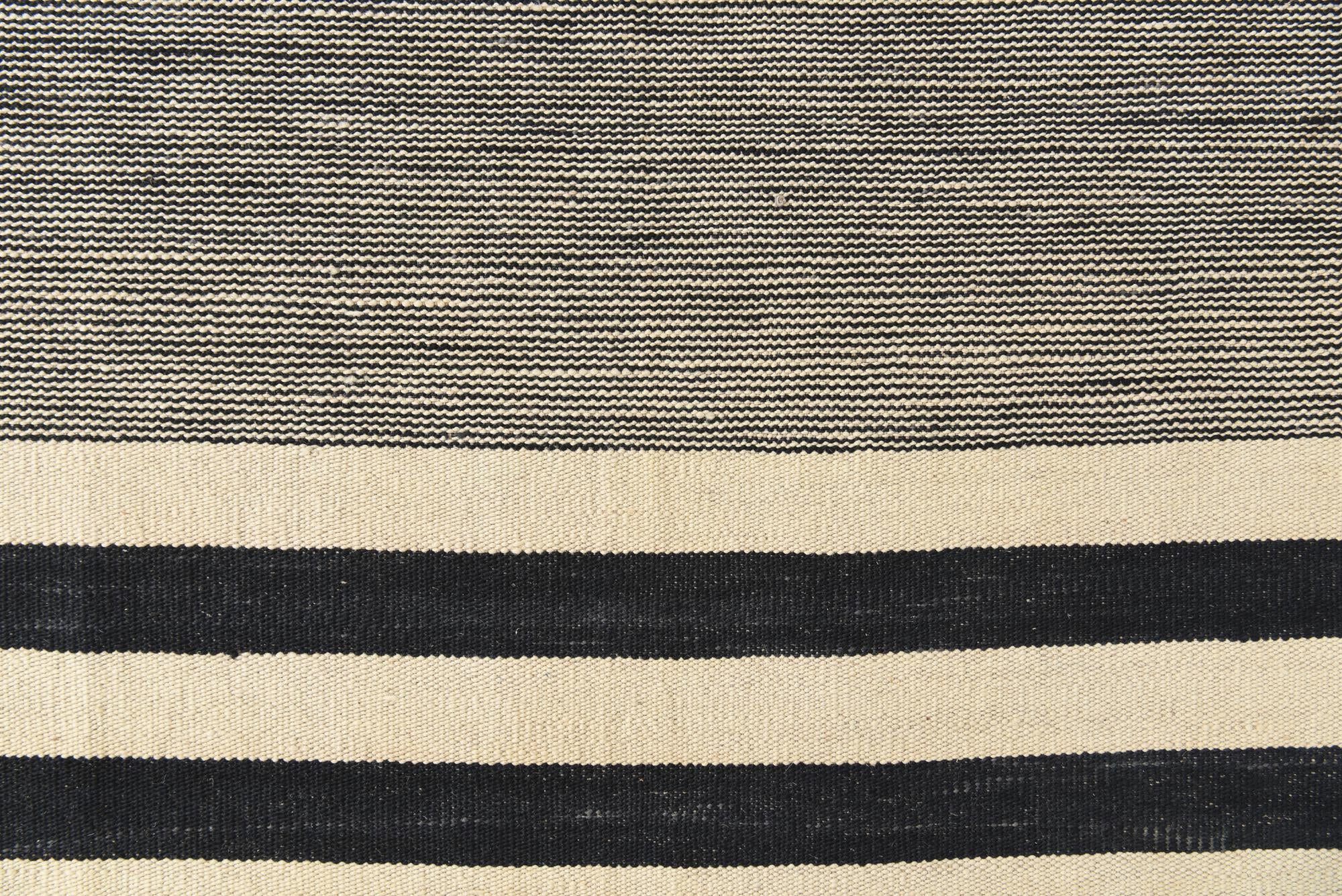 6' 9 x 9' 9 Hand Woven Kilim Modern Wool Rug