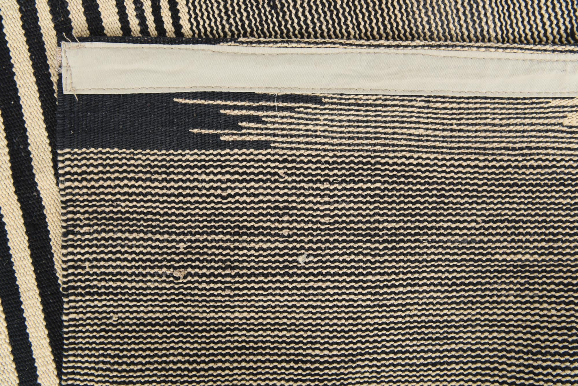 6' 9 x 9' 9 Hand Woven Kilim Modern Wool Rug
