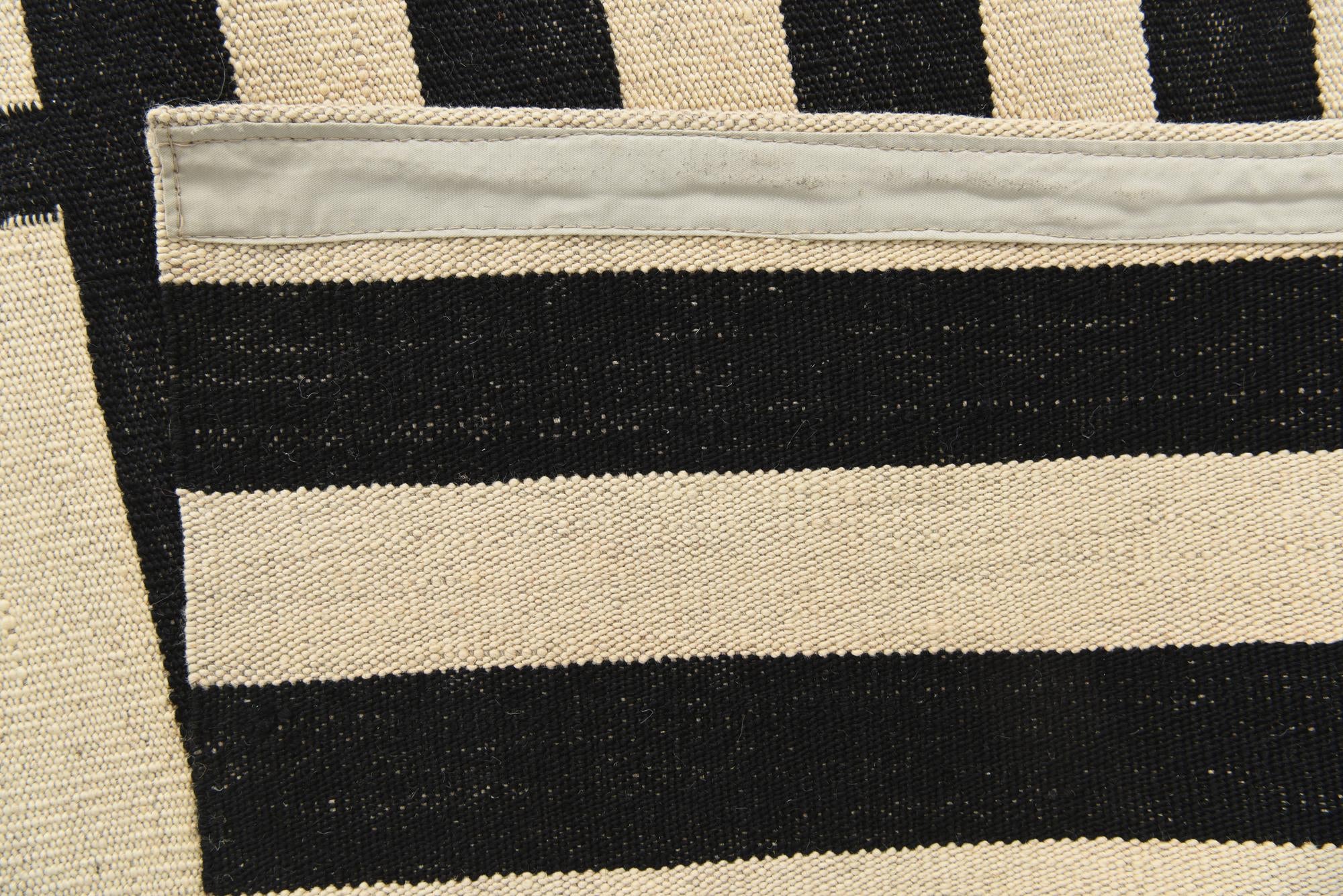 8' 3 x 9' 9 Hand Woven Kilim Modern Wool Rug