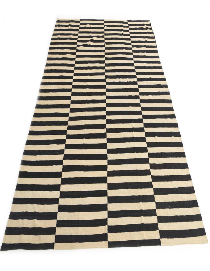 Detail image of 8' 5 x 11' 2  Hand Woven Kilim Modern Wool Rug