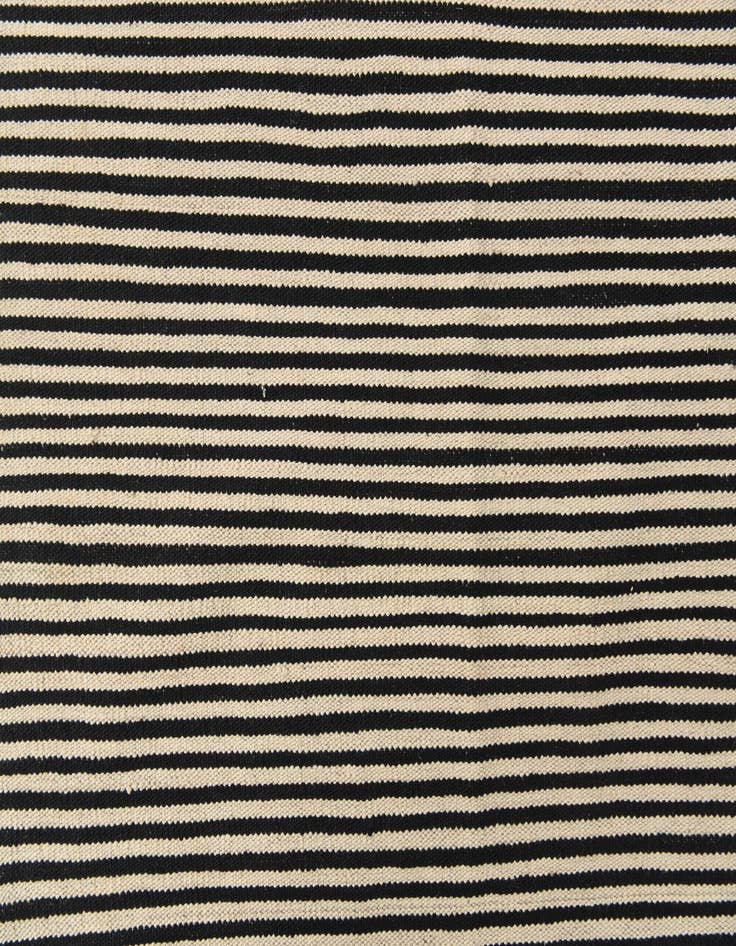 Detail image of 8' 9 x 11' 3  Hand Woven Kilim Modern Wool Rug
