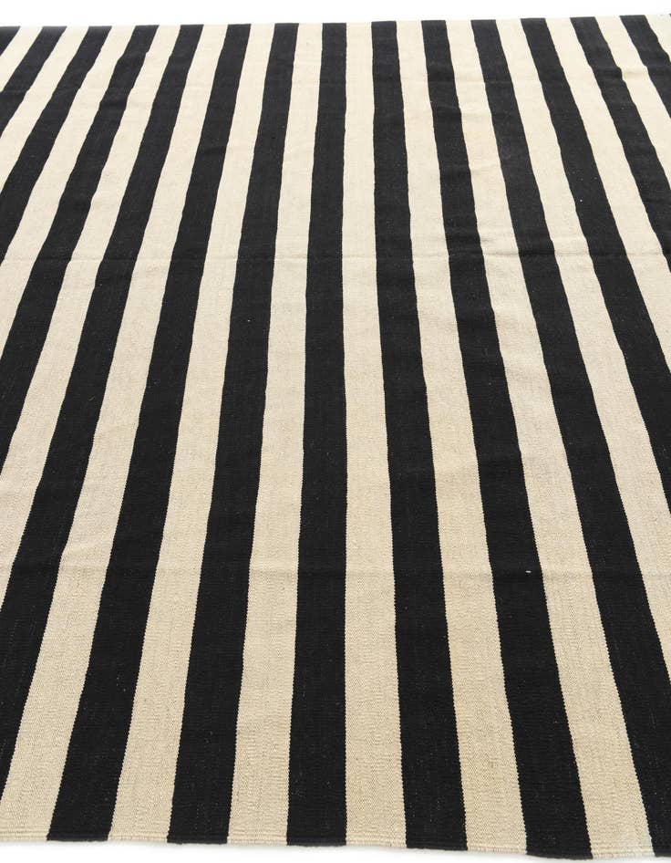 Detail image of 8' 3 x 11' 1  Hand Woven Kilim Modern Wool Rug