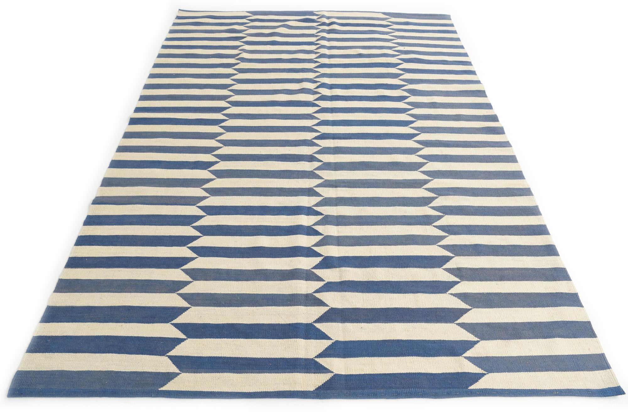 6' 9 x 9' 6 Hand Woven Kilim Modern Wool Rug