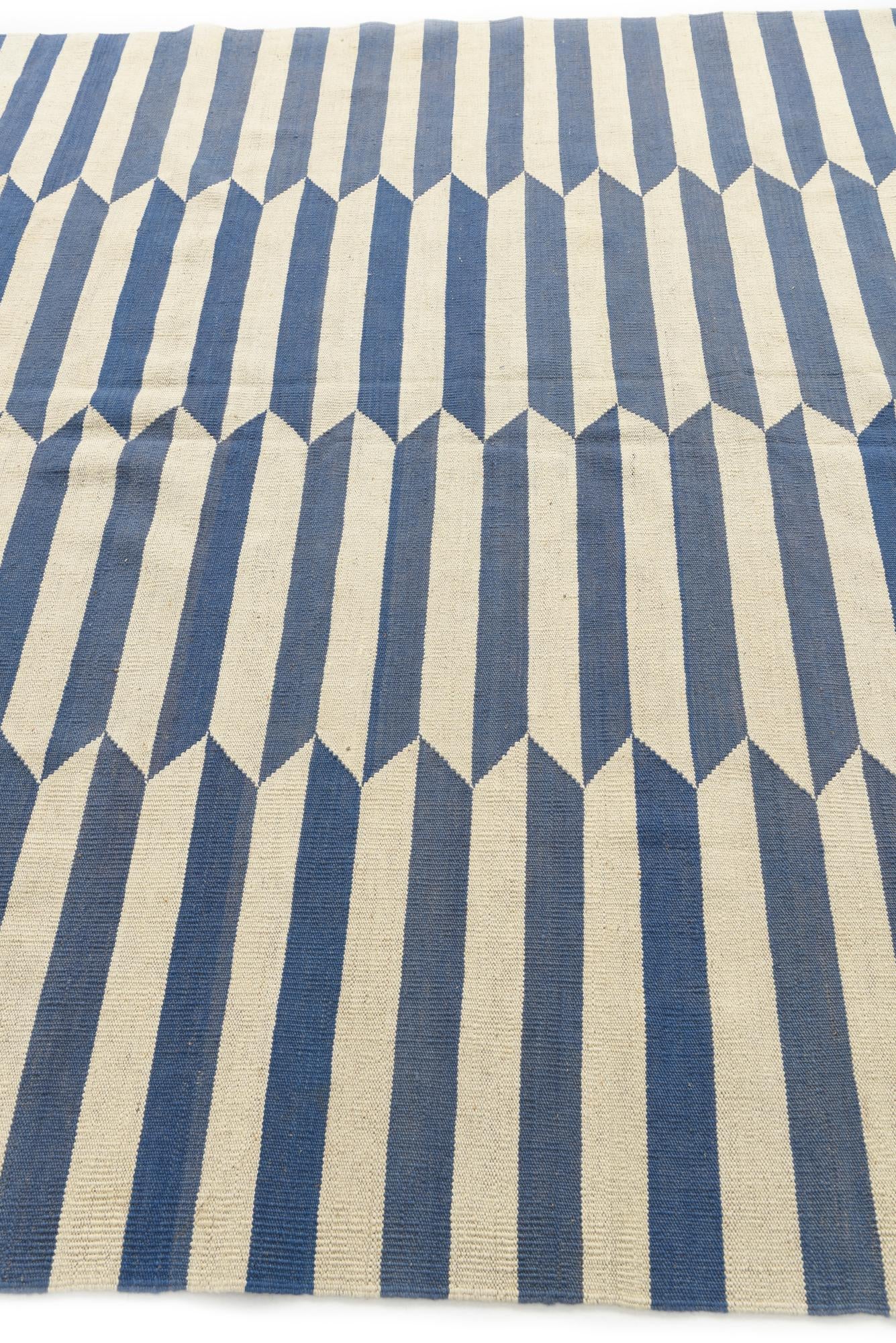 6' 9 x 9' 6 Hand Woven Kilim Modern Wool Rug