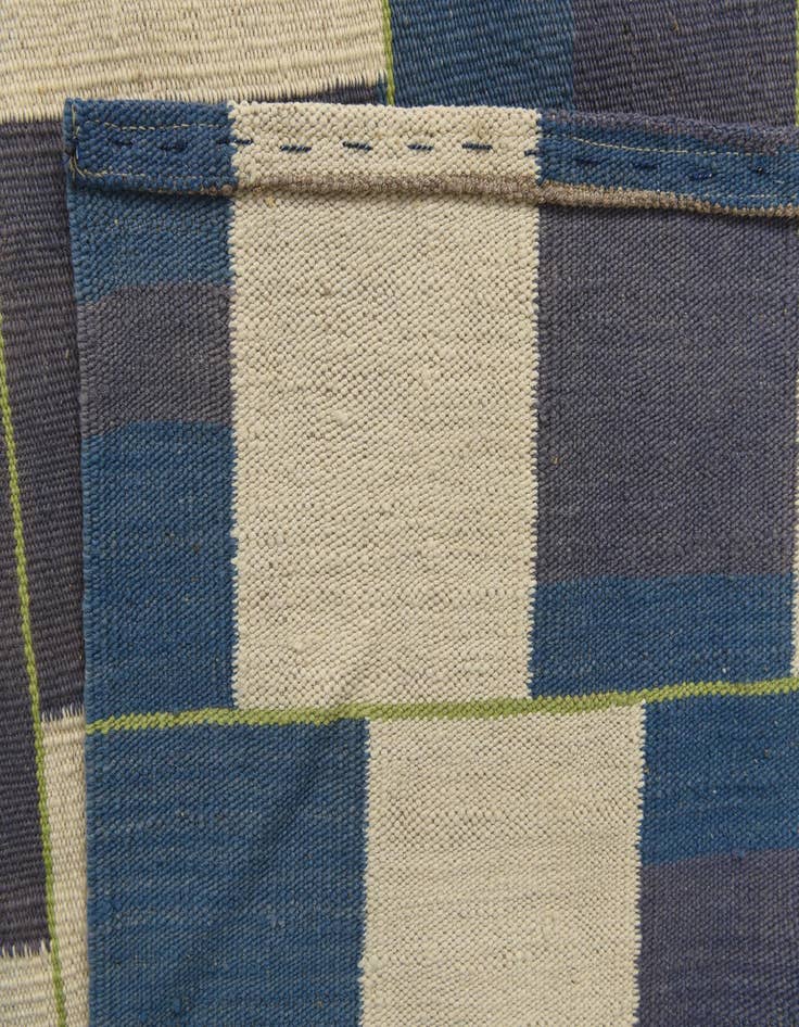 Detail image of 7' 9 x 10'  Hand Woven Kilim Modern Wool Rug