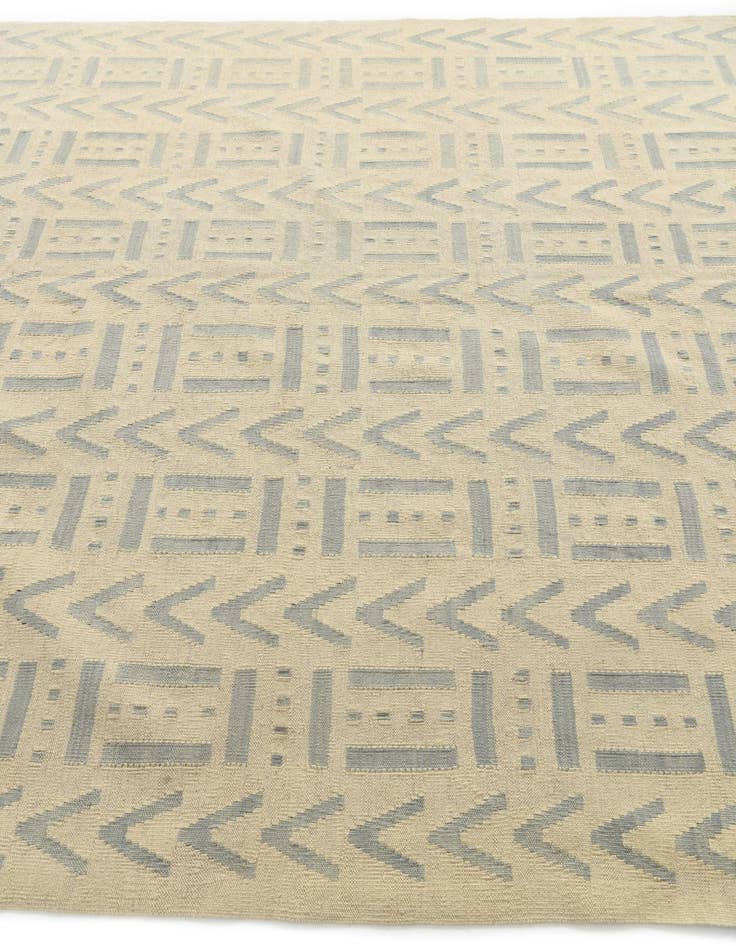 Detail image of 7' x 9' 7  Hand Woven Kilim Modern Wool Rug
