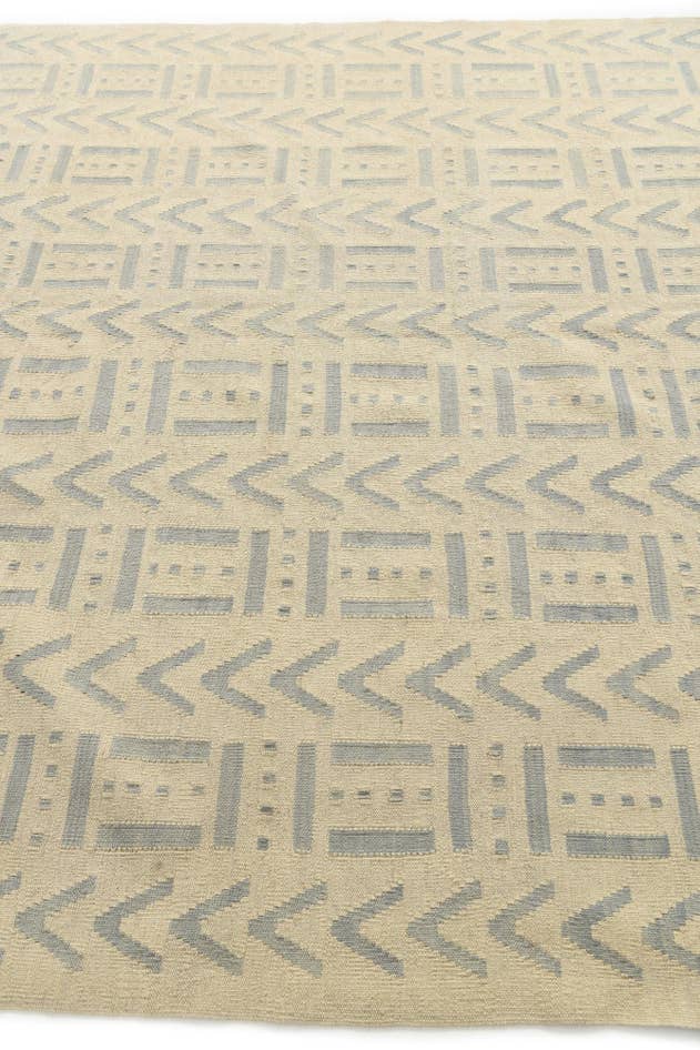 Detail image of 7' x 9' 7 Hand Woven Kilim Modern Wool Rug
