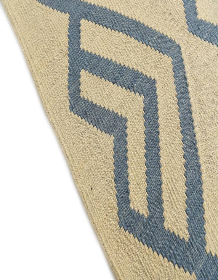 Detail image of 6' 10 x 9' 6 Hand Woven Kilim Modern Wool Rug