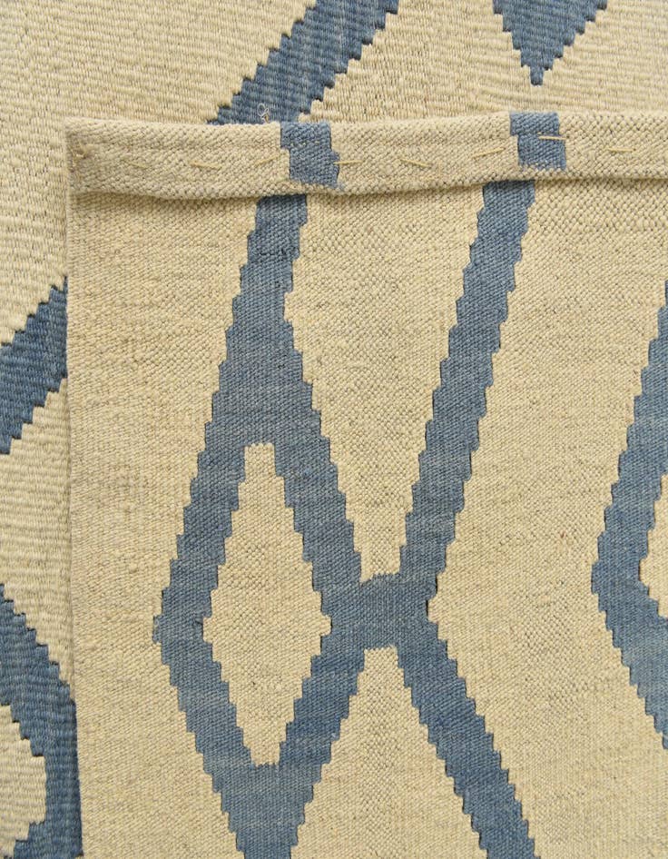 Detail image of 6' 10 x 9' 6  Hand Woven Kilim Modern Wool Rug
