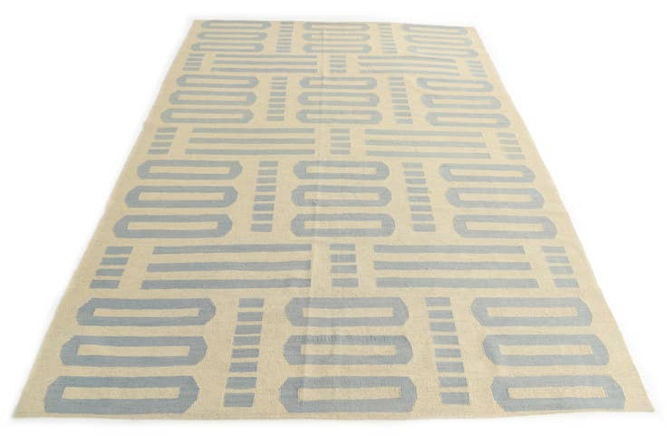 Detail image of 6' 9 x 9' 8 Hand Woven Kilim Modern Wool Rug