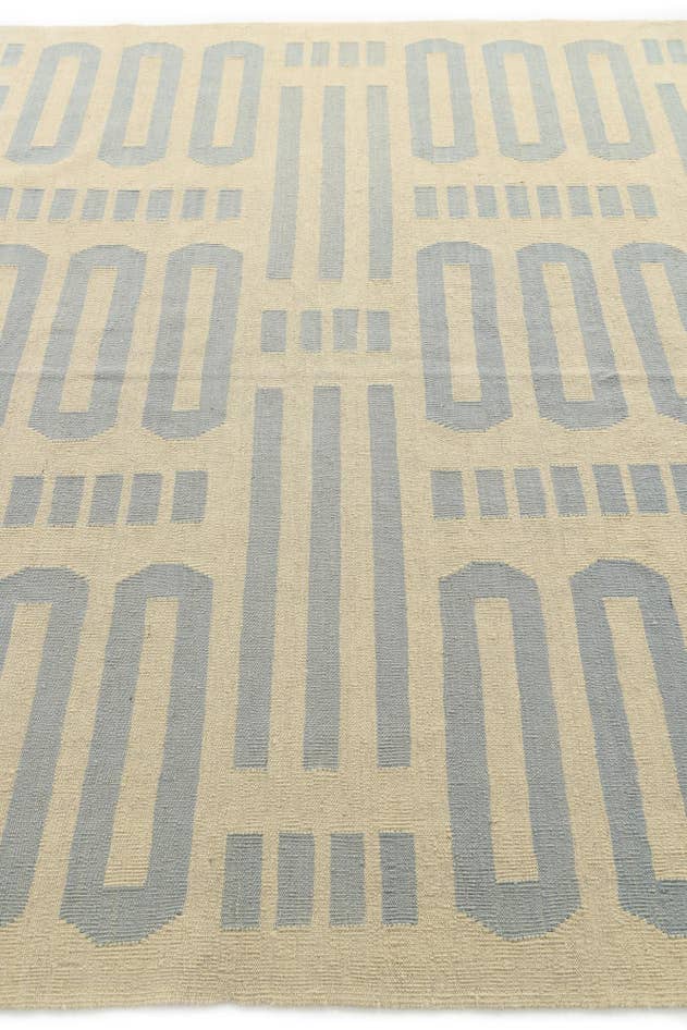 Detail image of 6' 9 x 9' 8 Hand Woven Kilim Modern Wool Rug