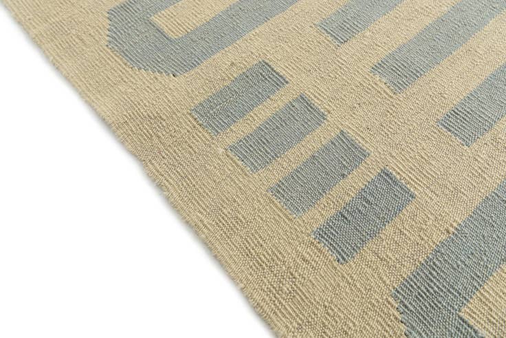 Detail image of 6' 9 x 9' 8 Hand Woven Kilim Modern Wool Rug