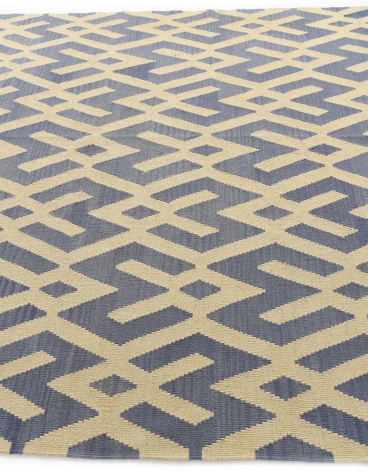 Detail image of 7' 2 x 9' 5 Hand Woven Kilim Modern Wool Rug