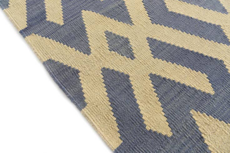 Detail image of 7' 2 x 9' 5 Hand Woven Kilim Modern Wool Rug