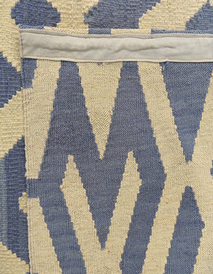Detail image of 7' 2 x 9' 5  Hand Woven Kilim Modern Wool Rug