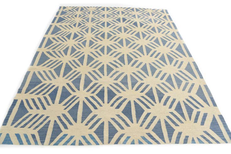 Detail image of 7' 3 x 9' 5 Hand Woven Kilim Modern Wool Rug