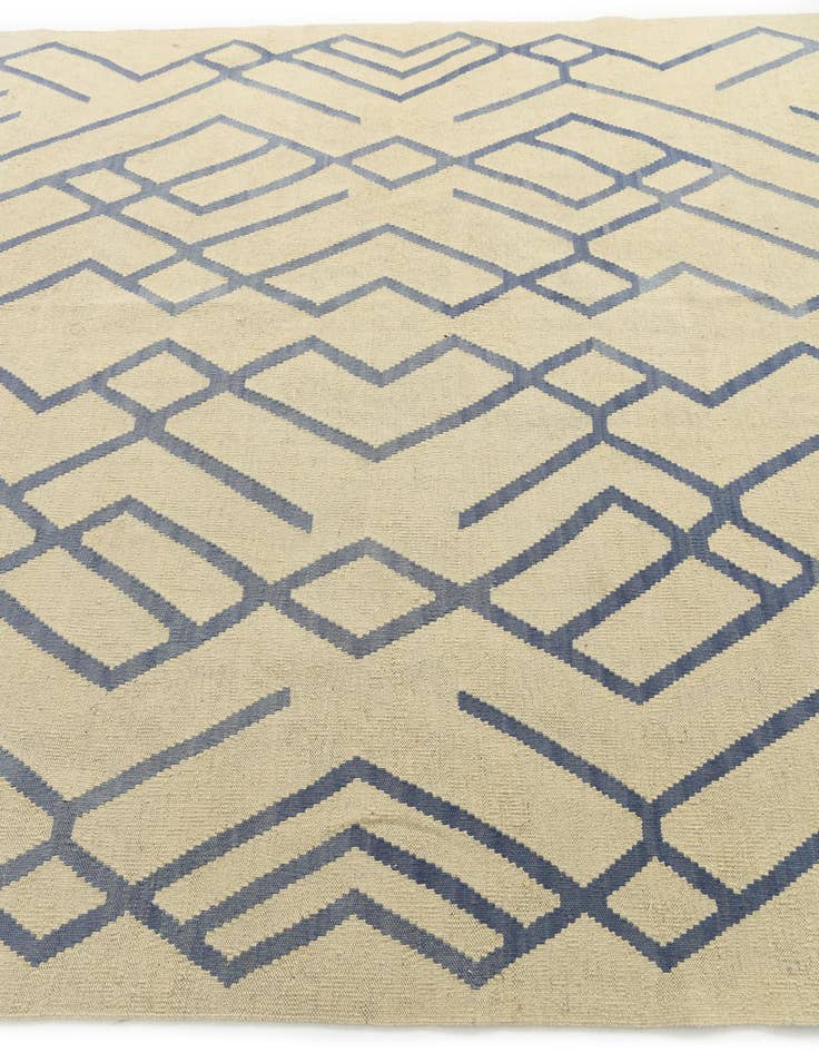 Detail image of 6' 10 x 9' 5  Hand Woven Kilim Modern Wool Rug