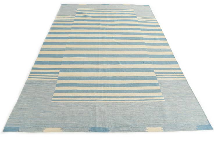 Detail image of 6' 7 x 9' 8 Hand Woven Kilim Modern Wool Rug
