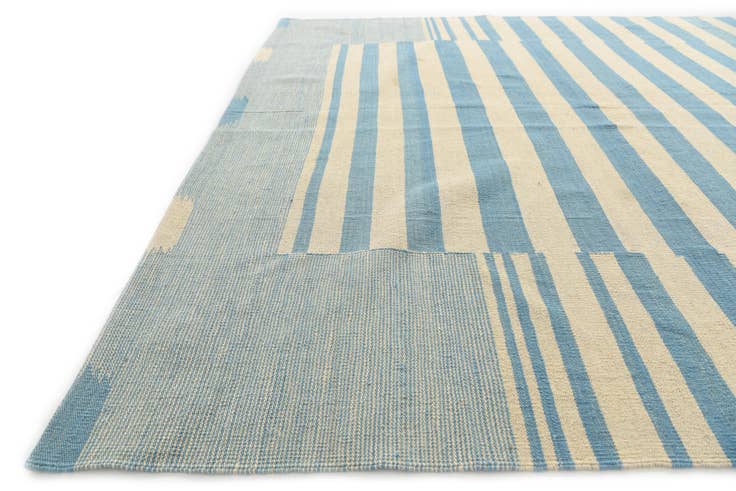 Detail image of 6' 7 x 9' 8 Hand Woven Kilim Modern Wool Rug