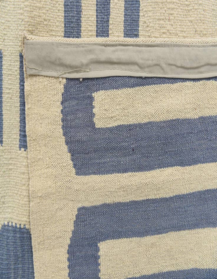 Detail image of 6' 10 x 9' 9  Hand Woven Kilim Modern Wool Rug
