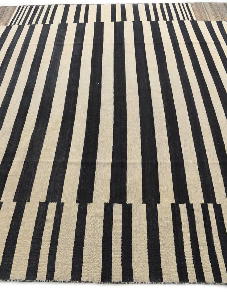 Detail image of 8' 1 x 9' 8  Hand Woven Kilim Modern Wool Rug