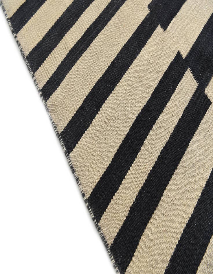 Detail image of 8' 1 x 9' 8  Hand Woven Kilim Modern Wool Rug