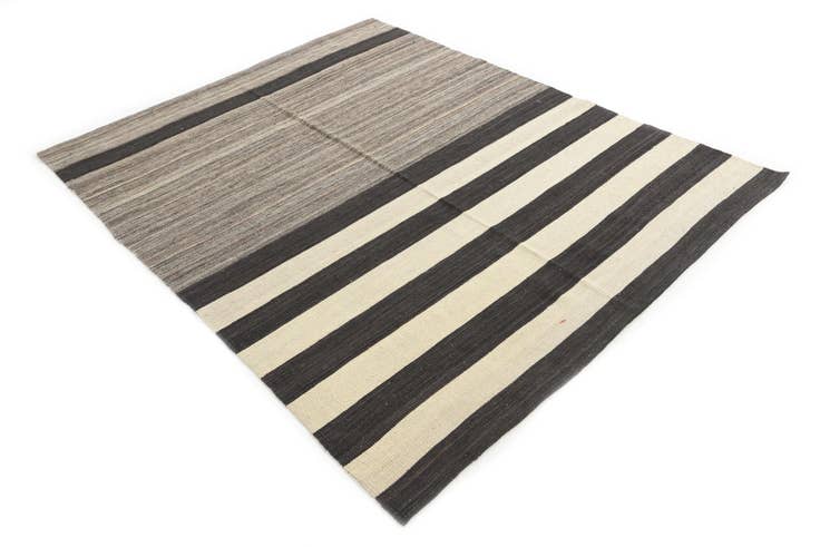 Detail image of 5' 1 x 6' 5 Hand Woven Kilim Modern Wool Rug