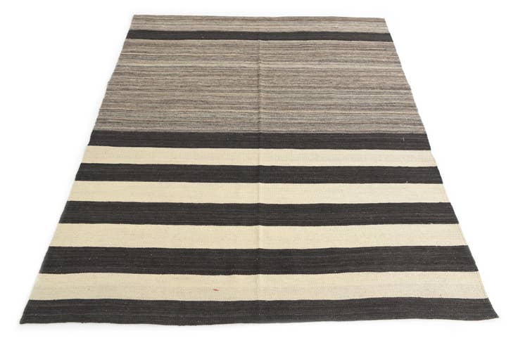 Detail image of 5' 1 x 6' 5 Hand Woven Kilim Modern Wool Rug