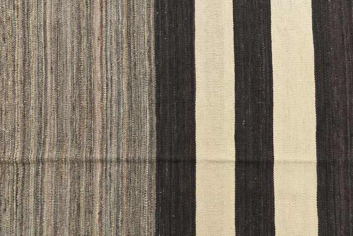 5' 1 x 6' 5 Hand Woven Kilim Modern Wool Rug