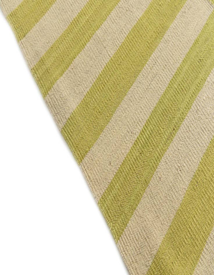 Detail image of 5' 8 x 7' 10  Hand Woven Kilim Modern Wool Rug